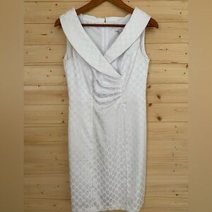 DRESS BARN Women’s Size 4 White Sleeveless Sheath Formal Cocktail Party Dress